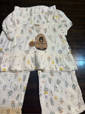Rabbit & Bear Organic Cream Floral Kids Pajama Set